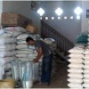 Salah Satu Toko Penjual Sembako di Pasar Darurat Kuningan